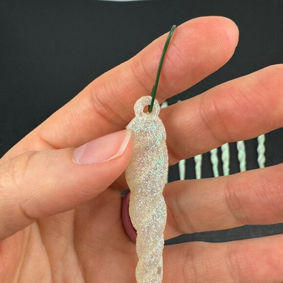 12 Vtg 5inch Hard Plastic Twist Icicle Glitter White Iridescent Ornament Xmas - Picture 7 of 10